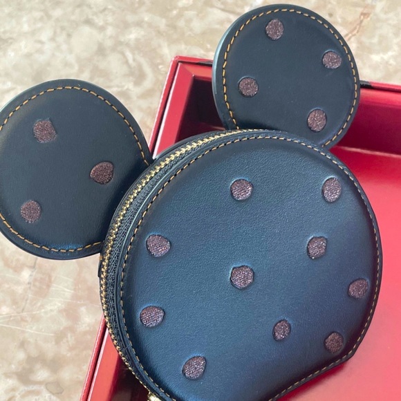 Coach Disney Minnie Mouse w/ears coin purse - Picture 5 of 5